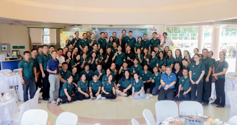 คณะเทคโนโลยีการเกษตรและเทคโนโลยีอุตสาหกรรม จัดกิจกรรมรับประทานอาหารร่วมกัน เนื่องในโอกาสเกษียณอายุราชการ