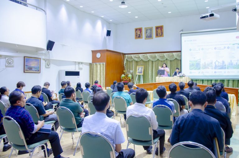 ประชุมเตรียมความพร้อมการประชุมวิชาการระดับชาติ สมาคมนักเทคโนโลยี ครั้งที่ 3 พร้อมมอบโล่และเกียรติบัตรเชิดชูเกียรตินักวิจัยและผู้ปฏิบัติงานบริการวิชาการดีเด่น